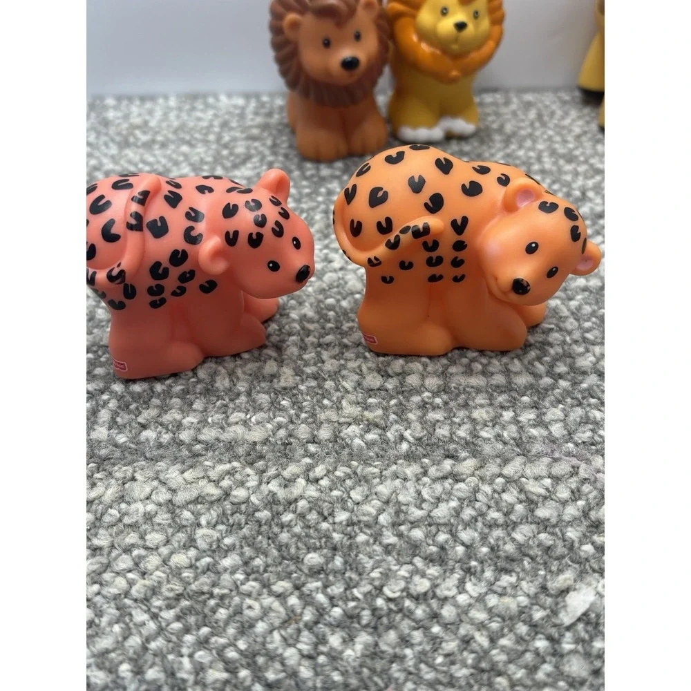 Fisher Price Little People Noah's Ark‎ Animals Including Noah And Wife Great Lot